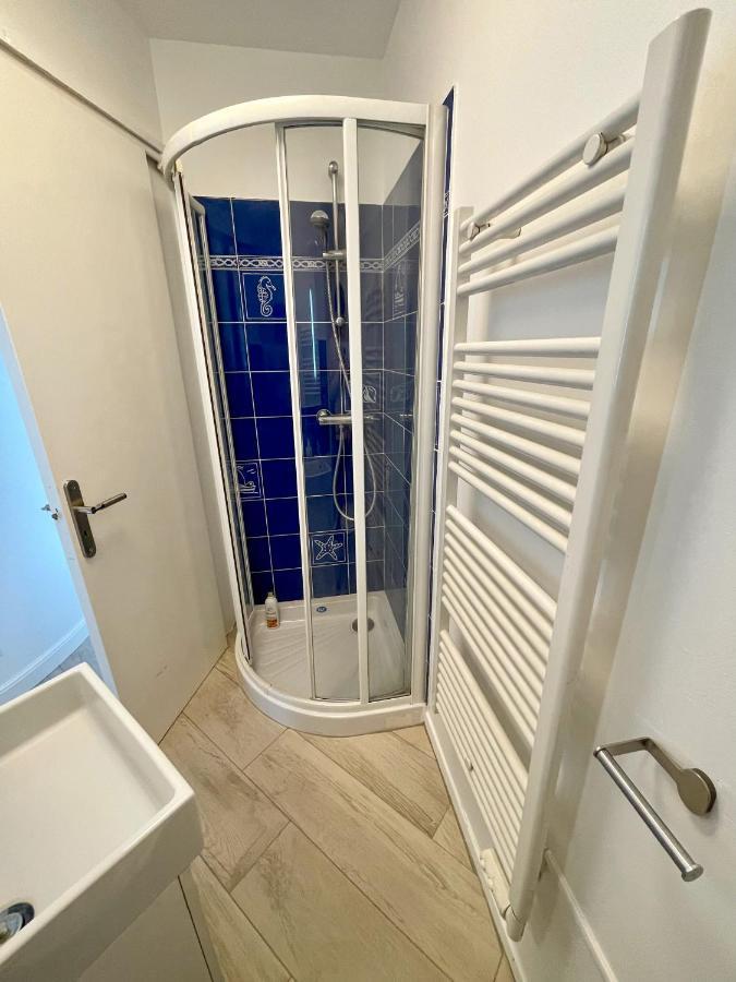 Studio Renove Avec Terrasse Et Vue Unique ! Кан Екстериор снимка